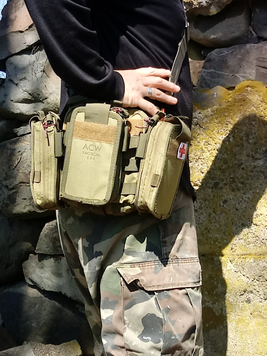 Mac pack with 3 Sat pouches and shoulder strap